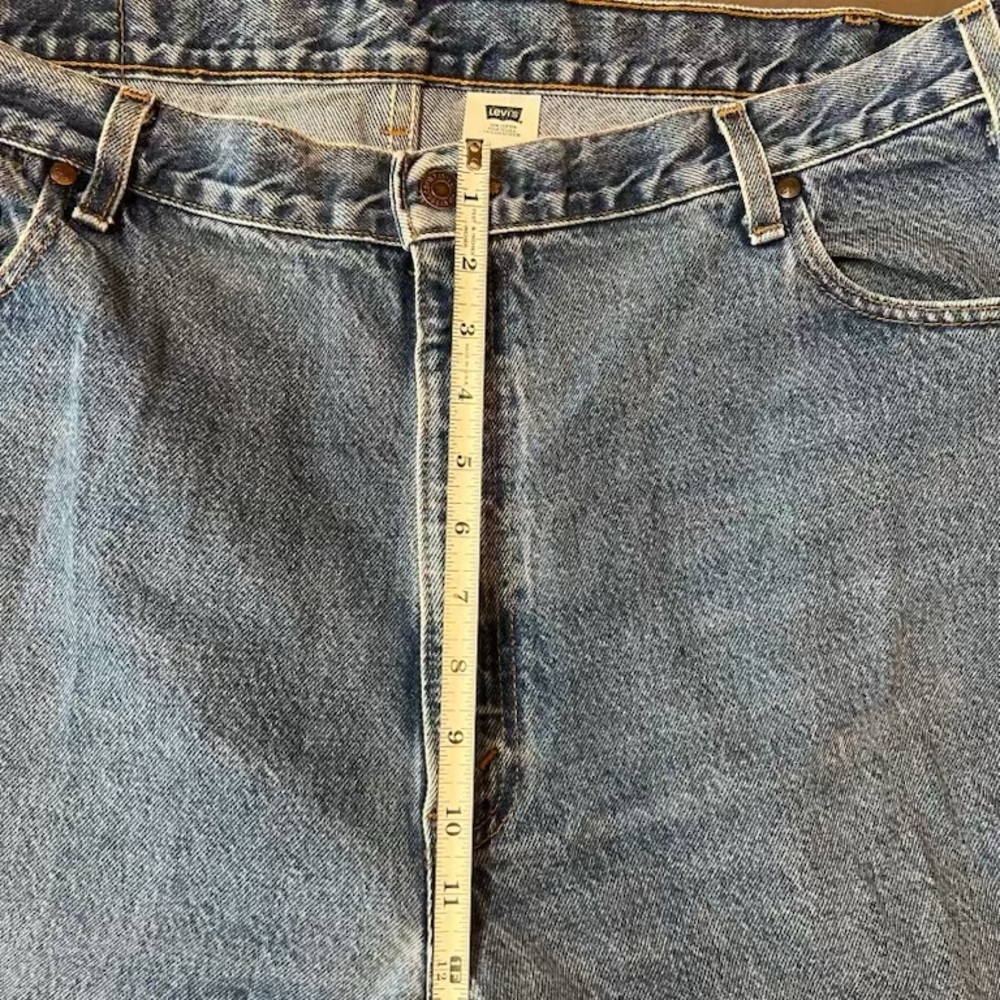 Levi's Men’s Relaxed Fit Blue Jeans 42x30 - Picture 5 of 6